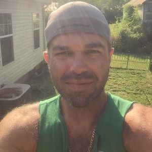 Meet your Posher, Travis